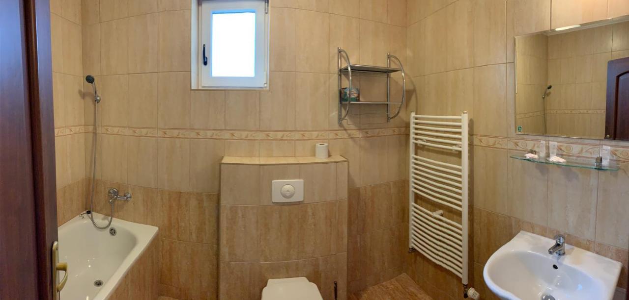 Hotel Tatra Malacky Zewnętrze zdjęcie