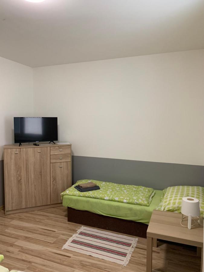 Hotel Tatra Malacky Zewnętrze zdjęcie