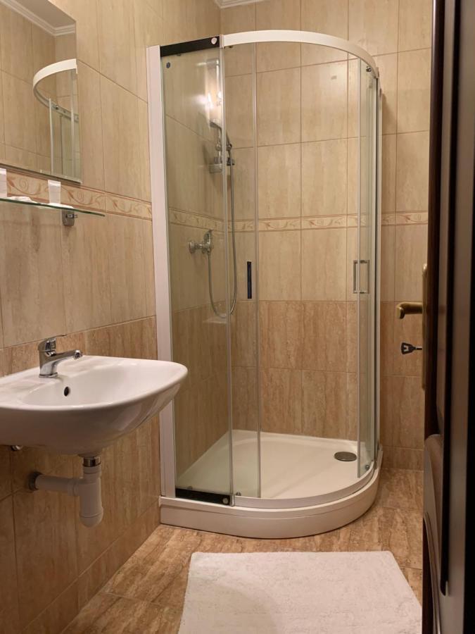 Hotel Tatra Malacky Zewnętrze zdjęcie